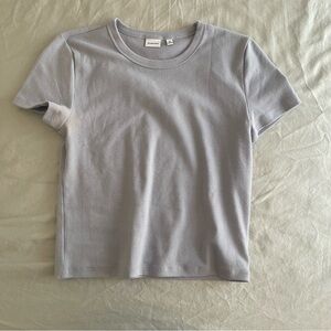 Aritzia Sunday Best t-shirt medium.